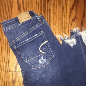 American eagle distressed skinny jeans